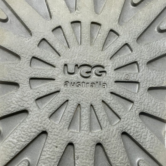 UGG Classic Cardy Boots Womens 9 Gray 1,3,7,3:S-1352 - Picture 7 of 9